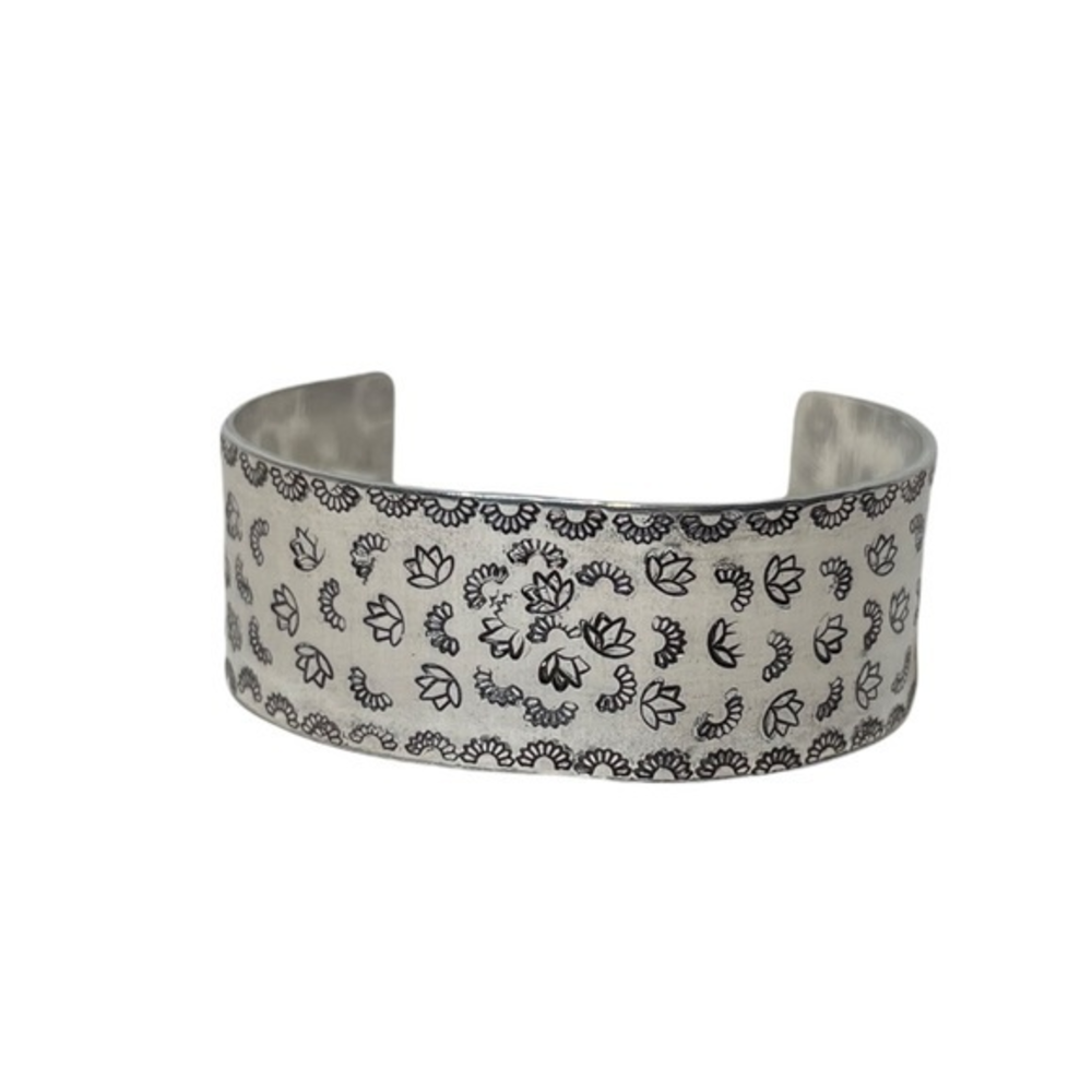 Handmade stamped floral mandala pattern silver wide‎ adjustable cuff bracelet